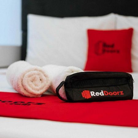 Reddoorz At Hotel Rumberpon 索龙 外观 照片