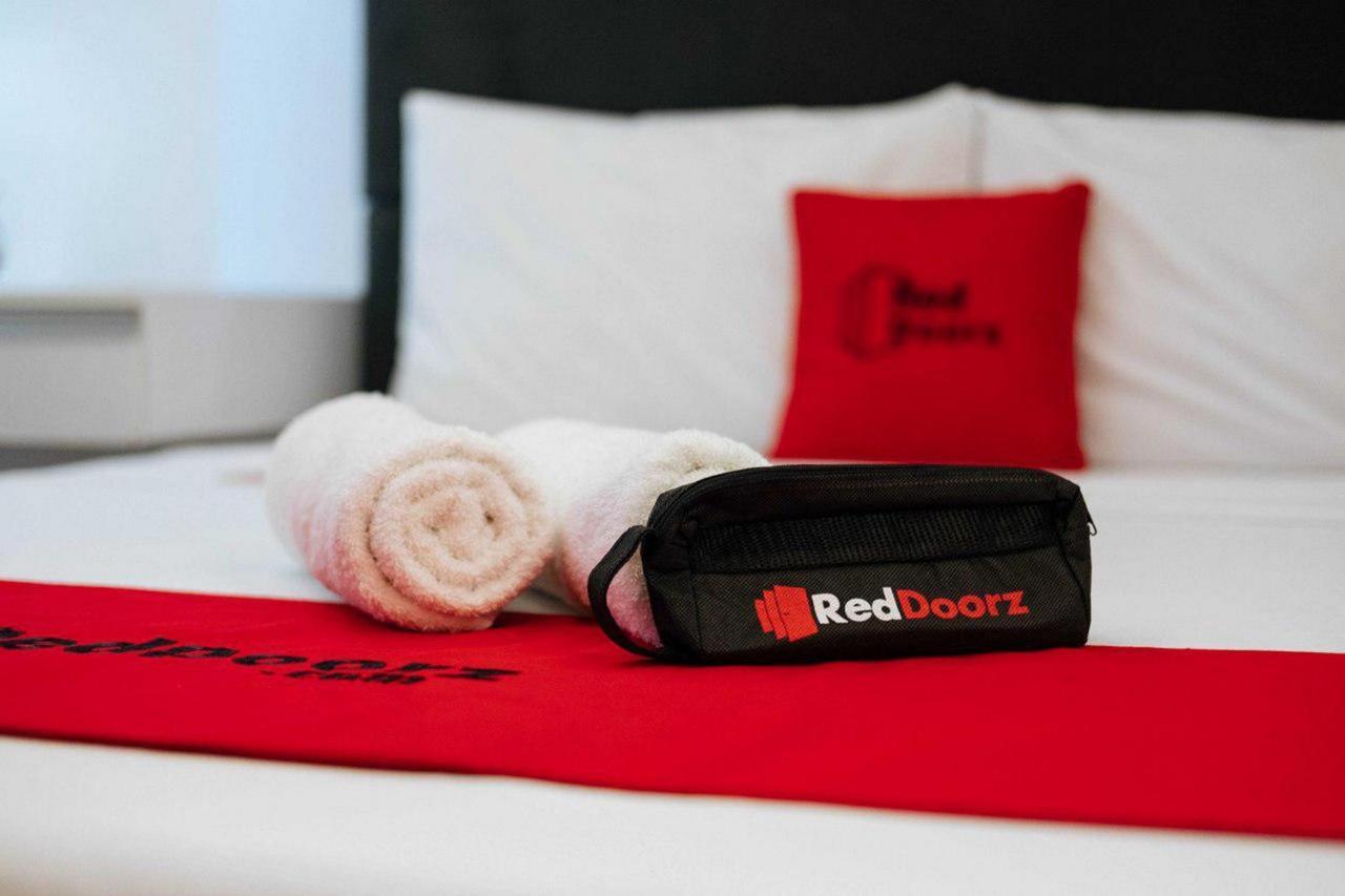 Reddoorz At Hotel Rumberpon 索龙 外观 照片
