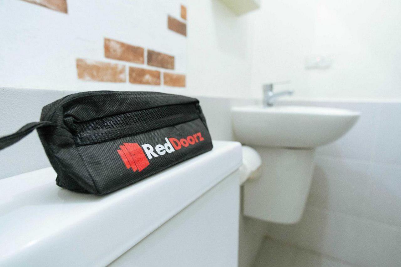 Reddoorz At Hotel Rumberpon 索龙 外观 照片