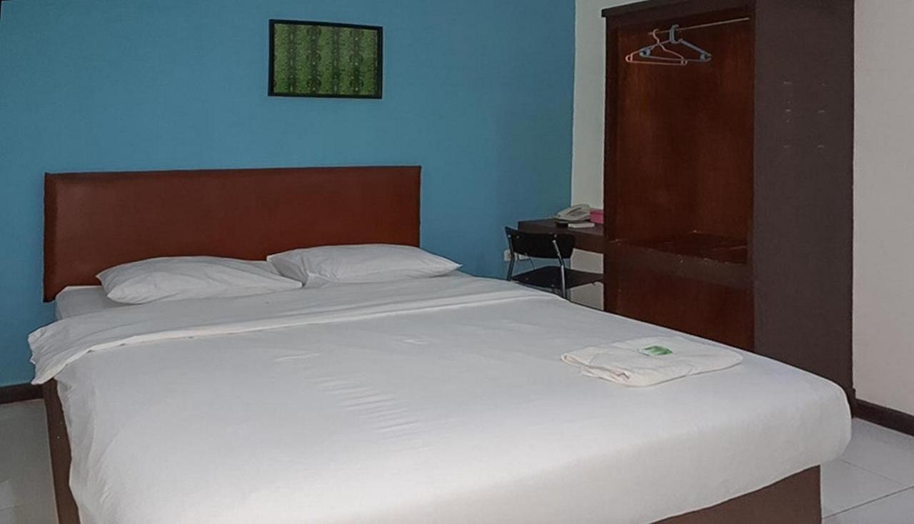 Reddoorz At Hotel Rumberpon 索龙 外观 照片