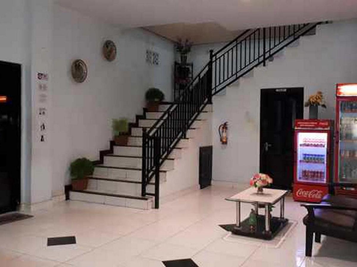 Reddoorz At Hotel Rumberpon 索龙 外观 照片